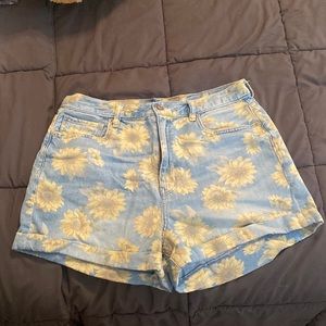 American Eagle Sunflower Shorts